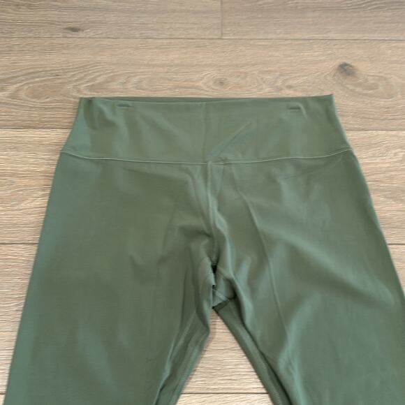 LULULEMON Green Twill Align High Rise Active Workout Leggings Size 18 - Picture 4 of 11